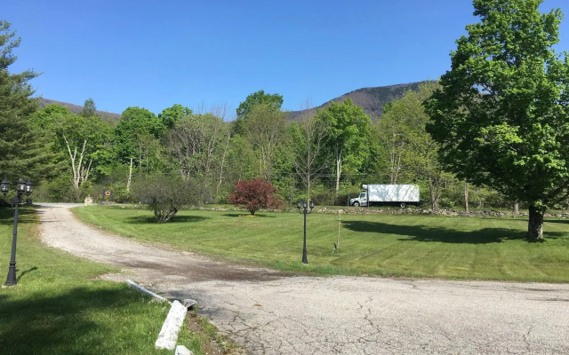 Weathervane Motel