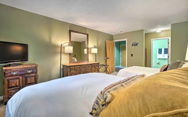 Cozy Ski-in/ski-out Condo on Magic Mountain
