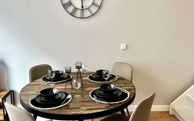 3 Bedroom Serviced Apartment -bsh-