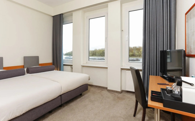 Hotel am Rhein - Wesseling