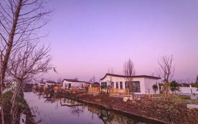 Heming Pavilion Heyingli