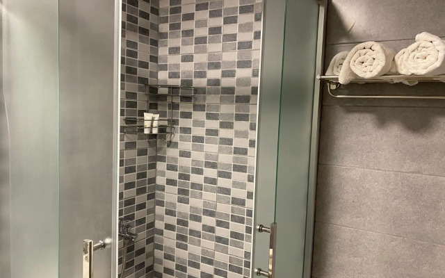 Simonovski’s Apartment 2