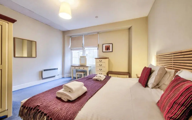 JOIVY Perfect Location! - Stylish & Cosy Rose St Apt