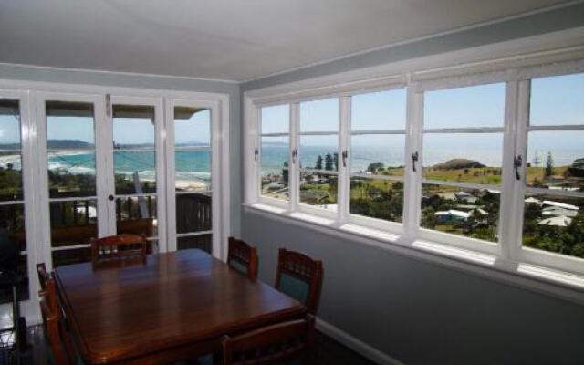 Awesome View, 4 View Street