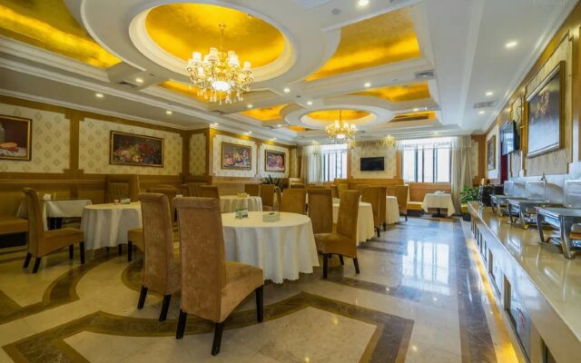 Vienna Classic SH Jinshanwei Railway Station