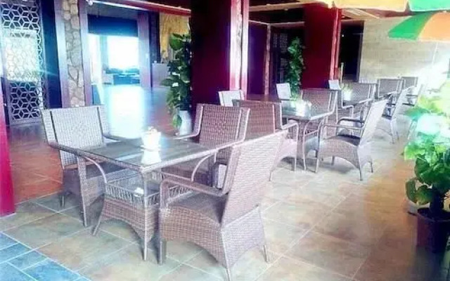 Mingjia Holiday Hotel