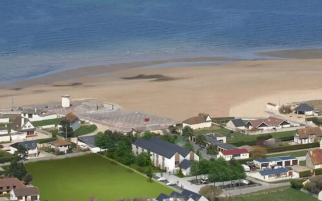Gold Beach Hotel & Residence