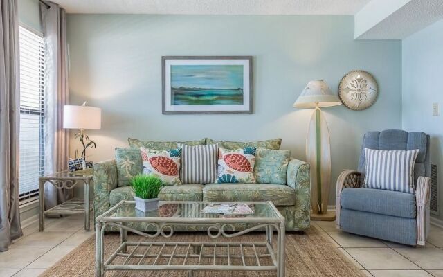 Island Winds West 775