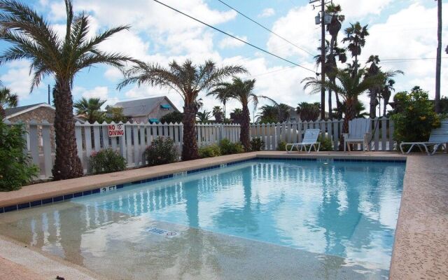 Beach Club Clubhouse 1