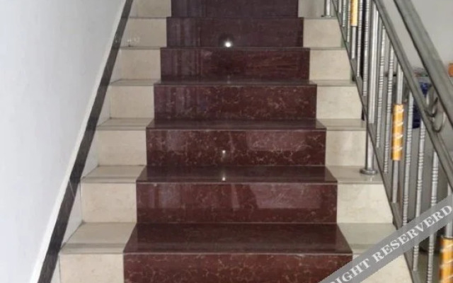 Xichang Mianning Longyi Hotel