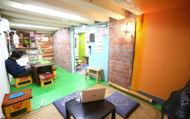 Yadoya Guest House Orange - Hostel