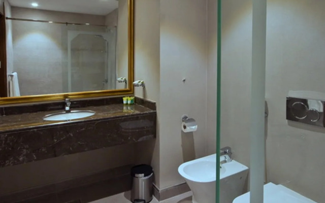 Al Massa Al Qasr Hotel