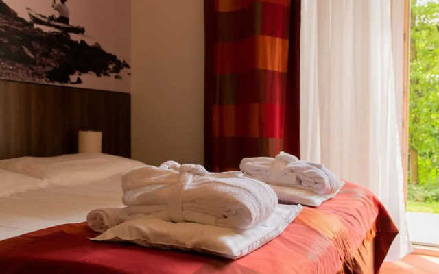Royal Club Hotel