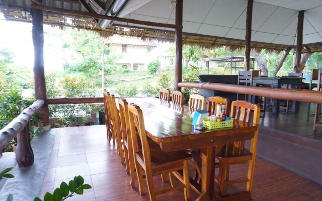 Lamai Koh Phayam Resort