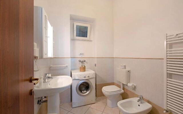 Trilocale in villa vista mare Apt 1