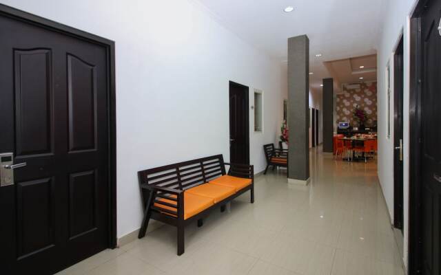 Airy Mapanget AA Maramis Manado