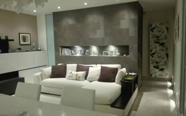 Apartment in Villa - Air Conditioned - Wi-fi - Near the sea