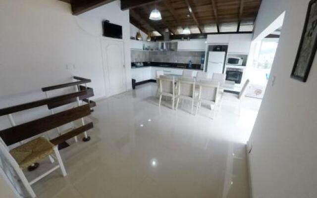 A075 - Ed. Mônica, cobertura duplex