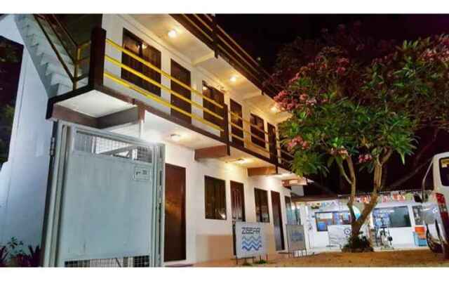 HideAway Dive Hostel