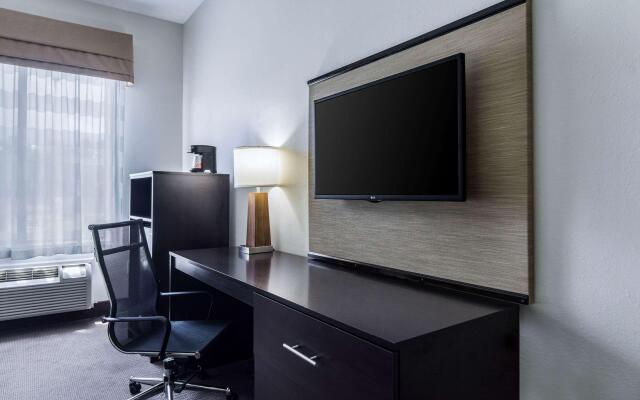 Sleep Inn & Suites Smithfield near I-95