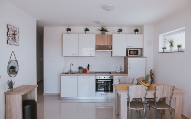 Poolside Hideout Apartments