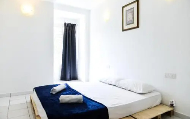 NINETEEN BCH Homestay @ Bandar Country Homes, Rawang