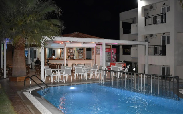Sunshine Hotel Malia