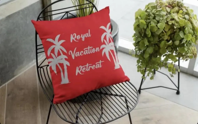 Royal Vacation Retreat