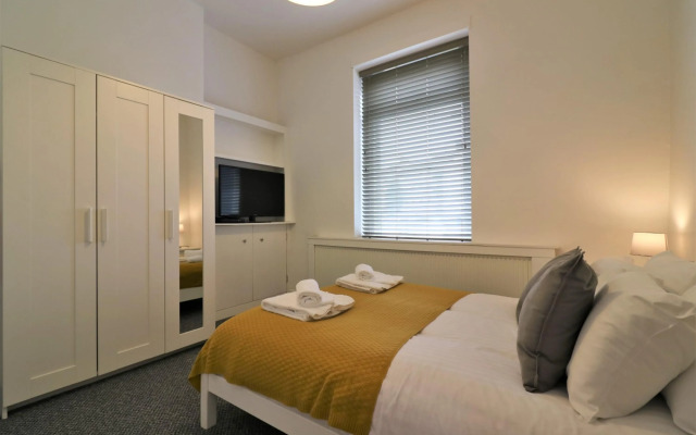 Railway Cottage - Maryhill