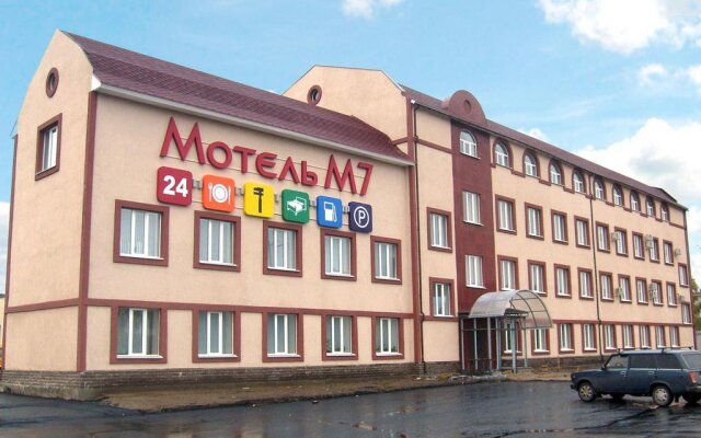 Motel M7