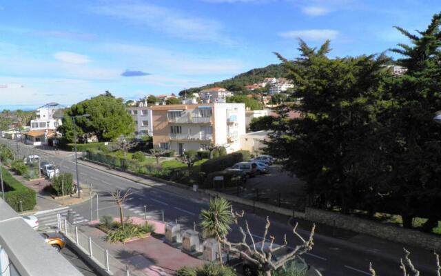 Appartement Sète, 1 Pièce, 4 Personnes - Fr-1-338-11