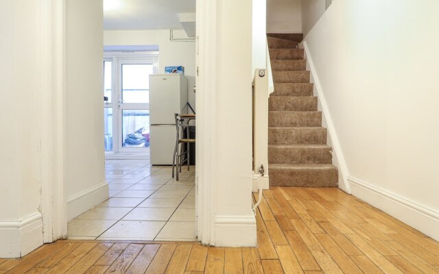 Sidney Street B - Deluxe Single Room 4