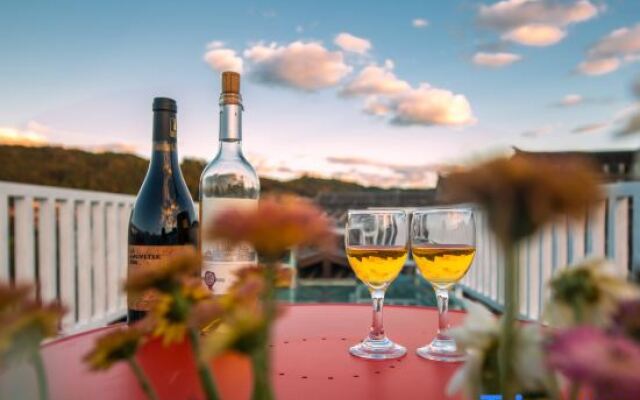 Tengchong and Shunanpo Harajuku