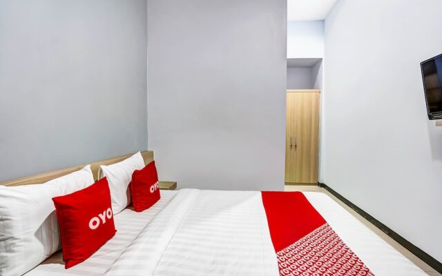 OYO Titik Koma Guest House