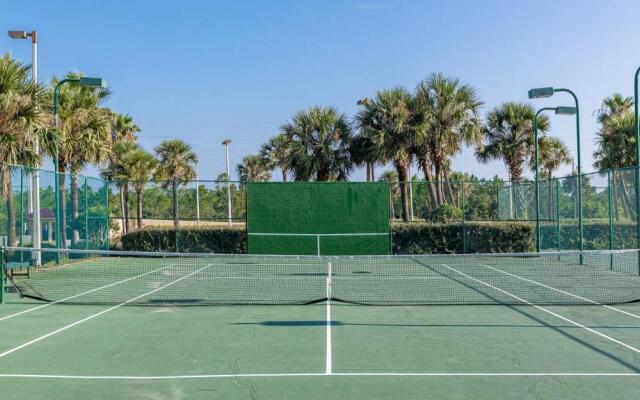 Phoenix V by Brett/Robinson Vacations