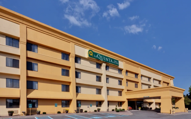 La Quinta Inn & Suites by Wyndham Plattsburgh