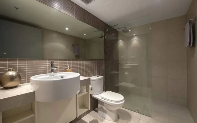ZEN CITY & SEA - Executive 1BR Suite