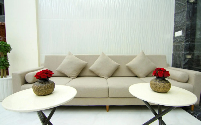 Rose Emerald Hotel