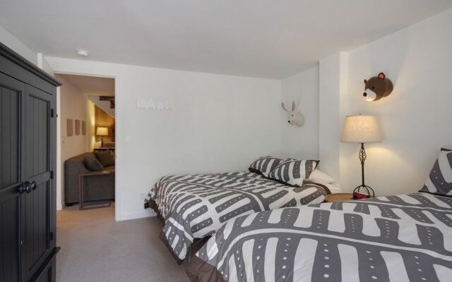 Elk Horn Cabin by RedAwning