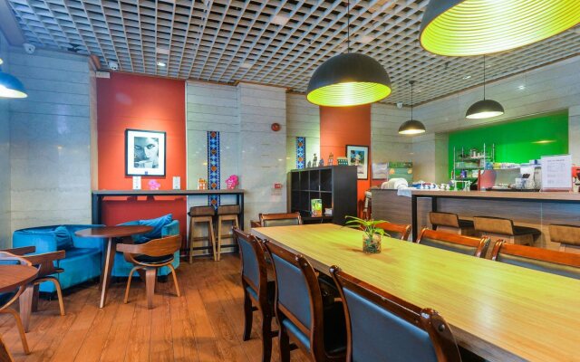 New World Hotel