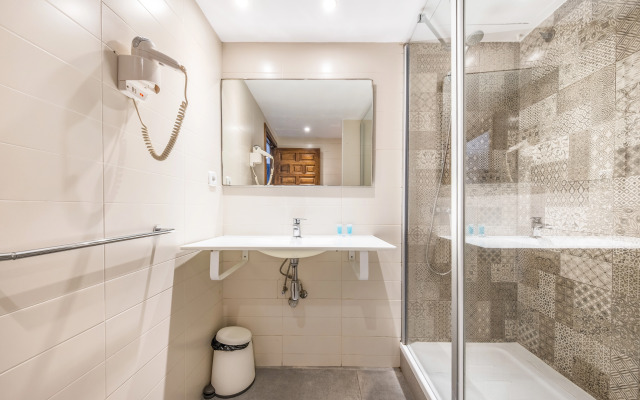 AinB Picasso Corders Apartments