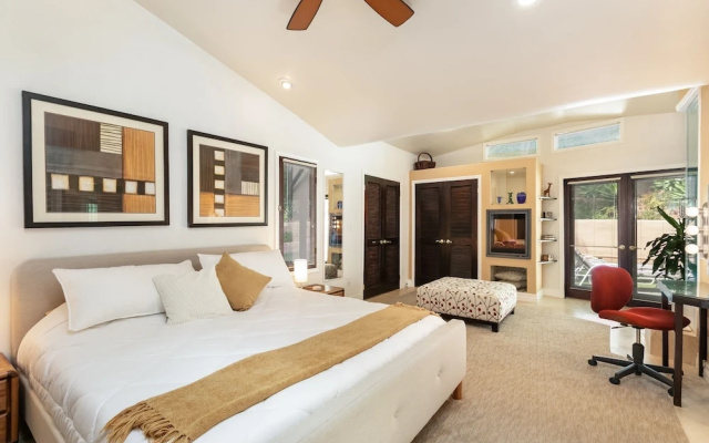 Skyhill Oasis W/ Hot Tub Walk To Universal 4 Bedroom Home