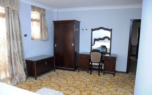 Ras Amba Hotel