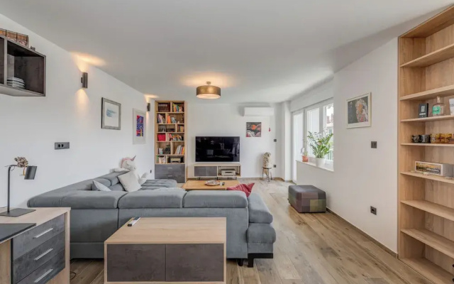 Bells & Whistles, Comfortable Condo