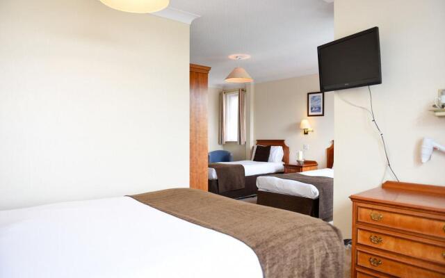 Riviera Hotel & Holiday Apartments