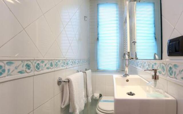 Alexander Apartment Condotti