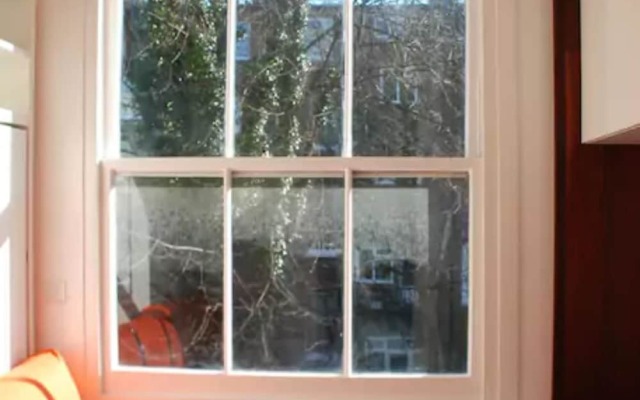 Studio Near Earl's Court Tube Station