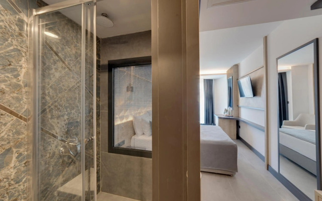 Signature Blue Resort Kuşadası