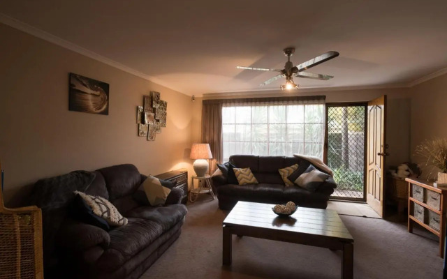Glenelg North " Home Away From Home"
