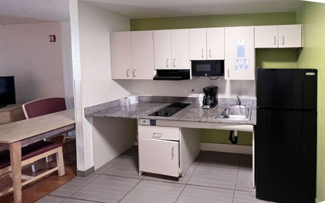Studio 6 Belmont, CA – San Francisco - Redwood
